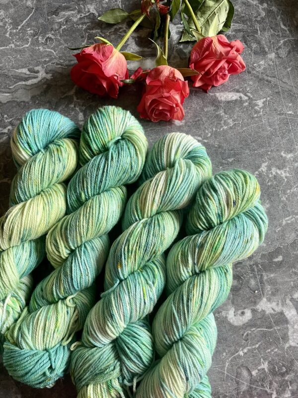 Alive DK with Nylon