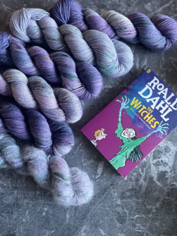 How to Recognise a Witch  - Roald Dahl Collection
